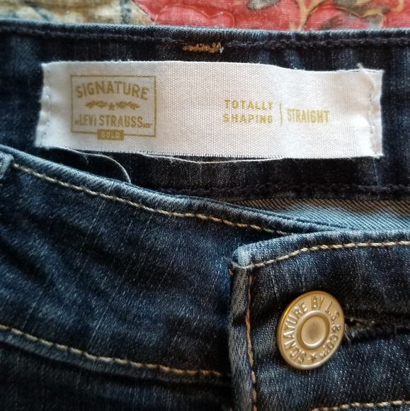 Size 14 Levi's Signature Straight Jeans - Picture 3 of 4